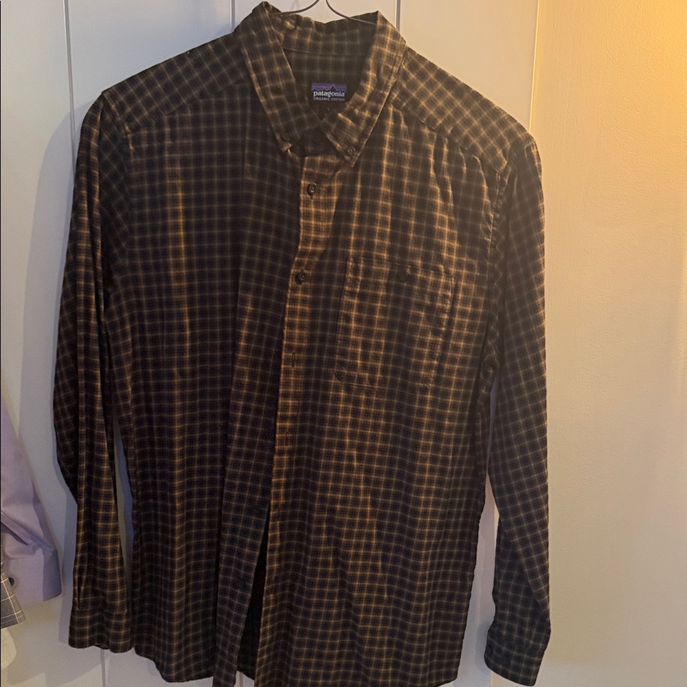 Patagonia Men's Olive and Brown Plaid Button-Down Shirt
